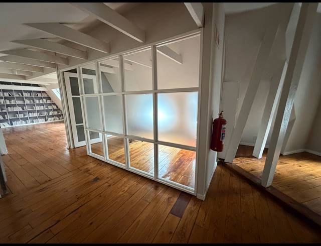 232M² BUILDING TO LET IN CAPE TOWN CITY CENTRE